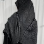 روسری ژاکارد مشکی طرح‌دار قواره ۱۴۰